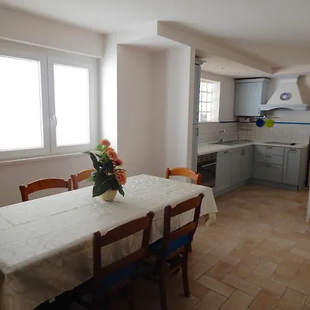 S83 - Sirolo, Nuovo Pentalocale Con Giardino Apartamento